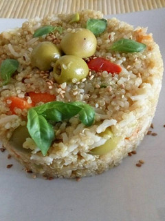 Foto principal de 🍚Quinoa y basmati con verduras y albahaca🍃