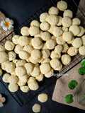 Cheesy Cornstarch Cookies