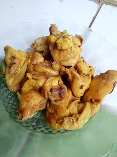 Foto resep Ayam Ungkep Kuning