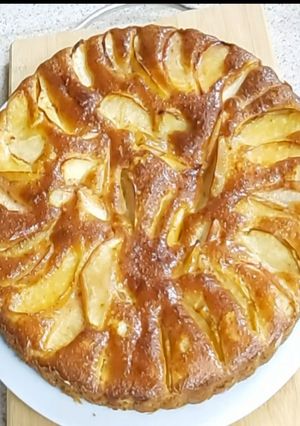 صورة لوصفة كيكة او كعكة التفاح جدا شهية