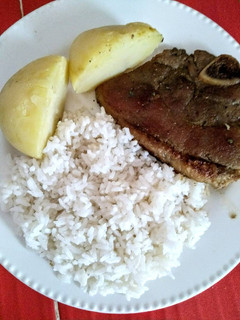 Una foto de Chuletas de cerdo al limón con especias