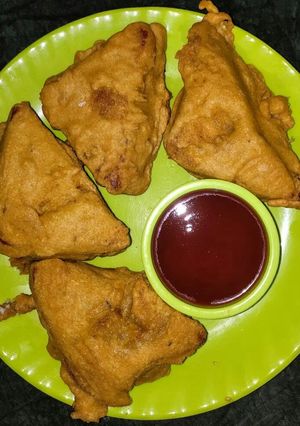 A picture of Bread pakora recipe | Aloo stuffed pakora recipe.