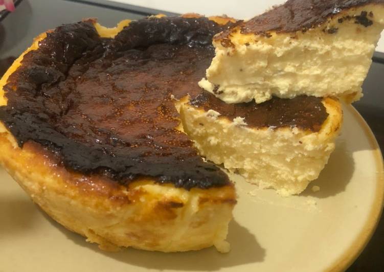 Langkah Mudah untuk Membuat Basque Burnt Cheesecake, Enak