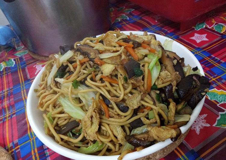 Bagaimana Menyiapkan Mie goreng spesial yang Bisa Manjain Lidah