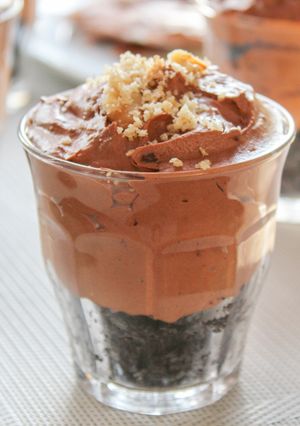 A picture of No bake mini chocolate cheesecake.
