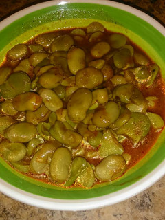 Una foto de Habas verdes al guajillo