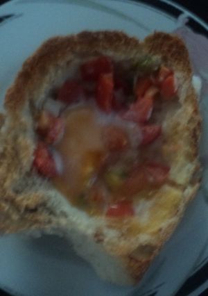 Una foto de Pan con huevo a la mexicana las correa