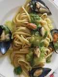 Linguine con cozze e crema di zucchine