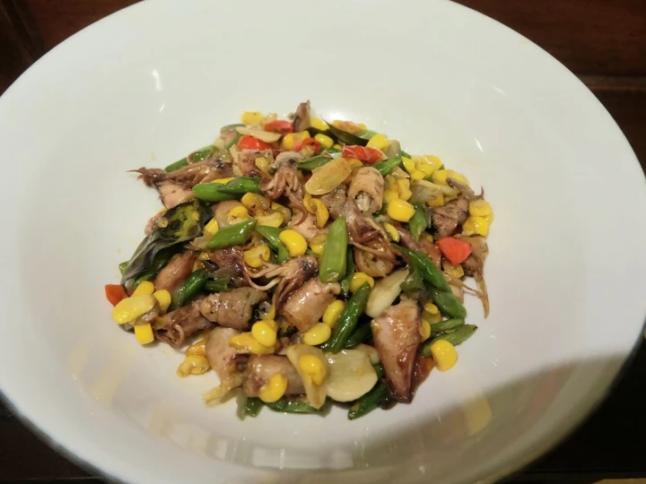 Cara Sederhana Membikin Resep  Tumis Cumi asin jagung manis yang Lezat Sekali, Bikin Ketagihan