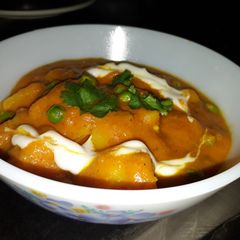 A picture of Matar Aloo.