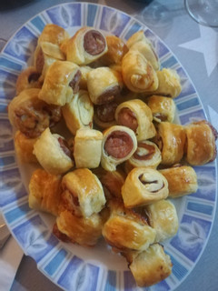 Una foto de Canapé con hojaldre