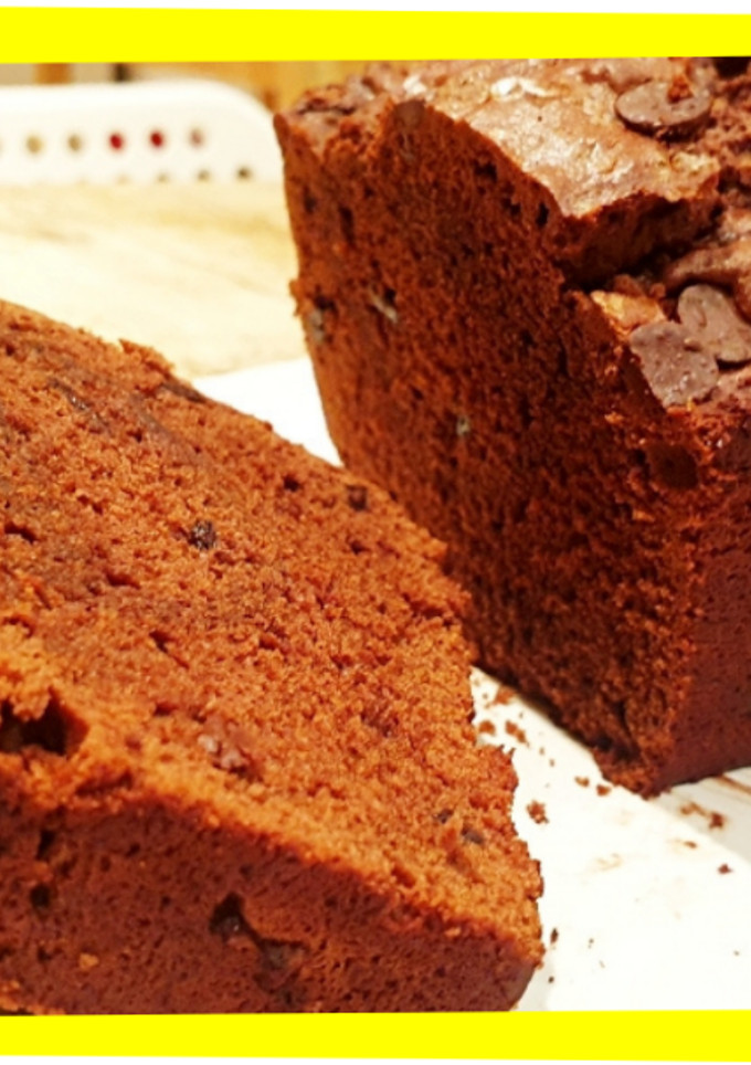 Una foto de Bizcocho de chocolate negro con escamas de sal