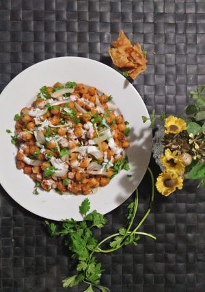 A picture of Dahi wali chaat.