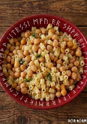A picture of Pasta e Ceci.
