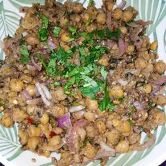 A picture of Chickpea Chaat.