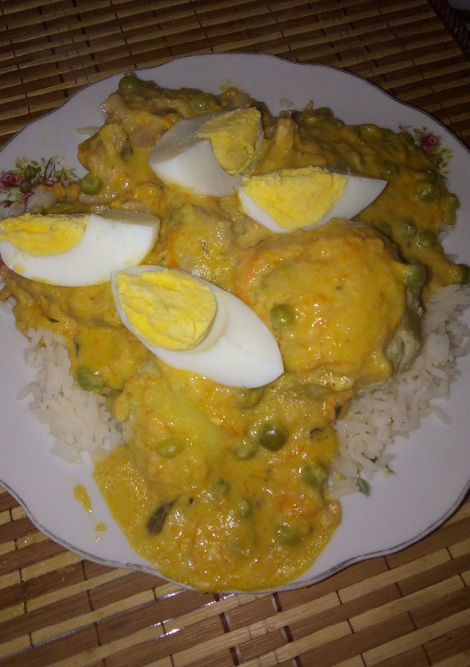 Una foto de Crema a la huancaína con pollo