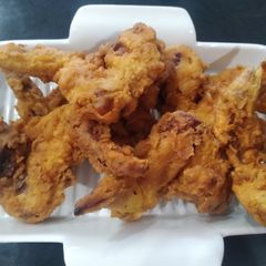 A picture of Fry wings.