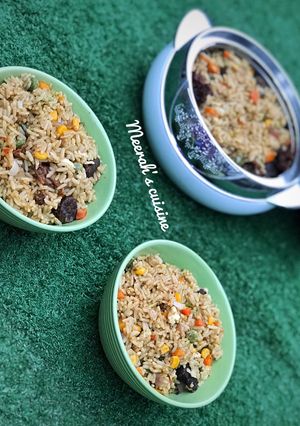 A picture of Chinese Fried rice.