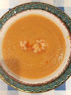 Una foto de Crema de langostinos 🦐🦐🦐