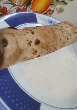 A picture of Chicken chapati roll.
