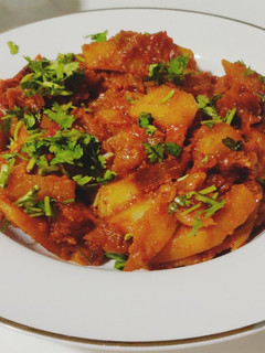 टमाटर प्याज़ वाले सूखे आलू की सब्जी (tamatar pyaz wale sukhe aloo ki sabzi recipe in Hindi) रेसिपी मुख्य फोटो