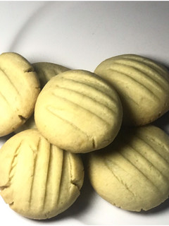 A picture of Butter cookies.