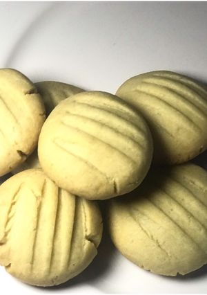 A picture of Butter cookies.