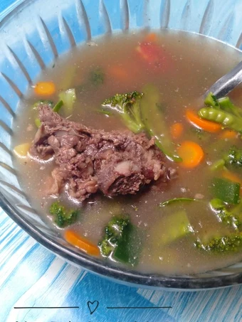 Langkah Gampang Membuat Resep Sop Tulang Sapi yang Enak Banget Anti Ribet, Lezat Sekali
