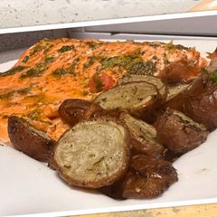 A picture of Cilantro lemon salmon.