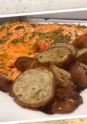 A picture of Cilantro lemon salmon.