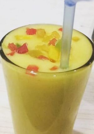 A picture of Mango shake.