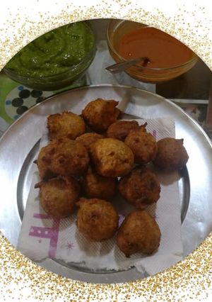 A picture of Gota pakoda.