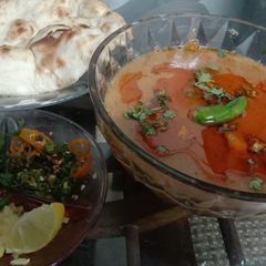 A picture of Restaurant style Chicken Nihari.