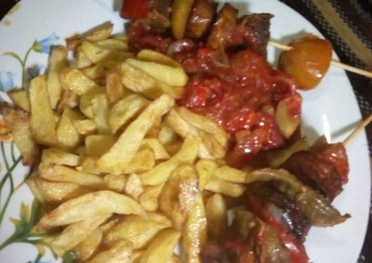 Fried potatoes and Giza source