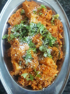 દક્ષિણી ફ્રાઈડ ઈડલી(Dakshini Fried Idli Recipe In Gujarati રેસીપી મુખ્ય ફોટો