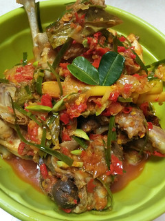 Foto resep Ayam sambal daun jeruk