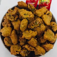 A picture of Sana Onion Pakoras.