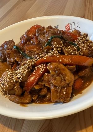 A picture of Spicy Chicken 麻辣雞球.