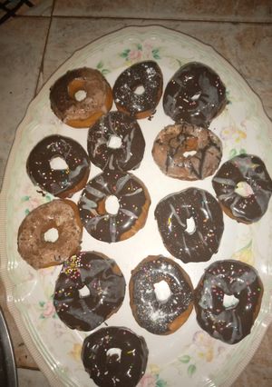 A picture of Glazed doughnuts.