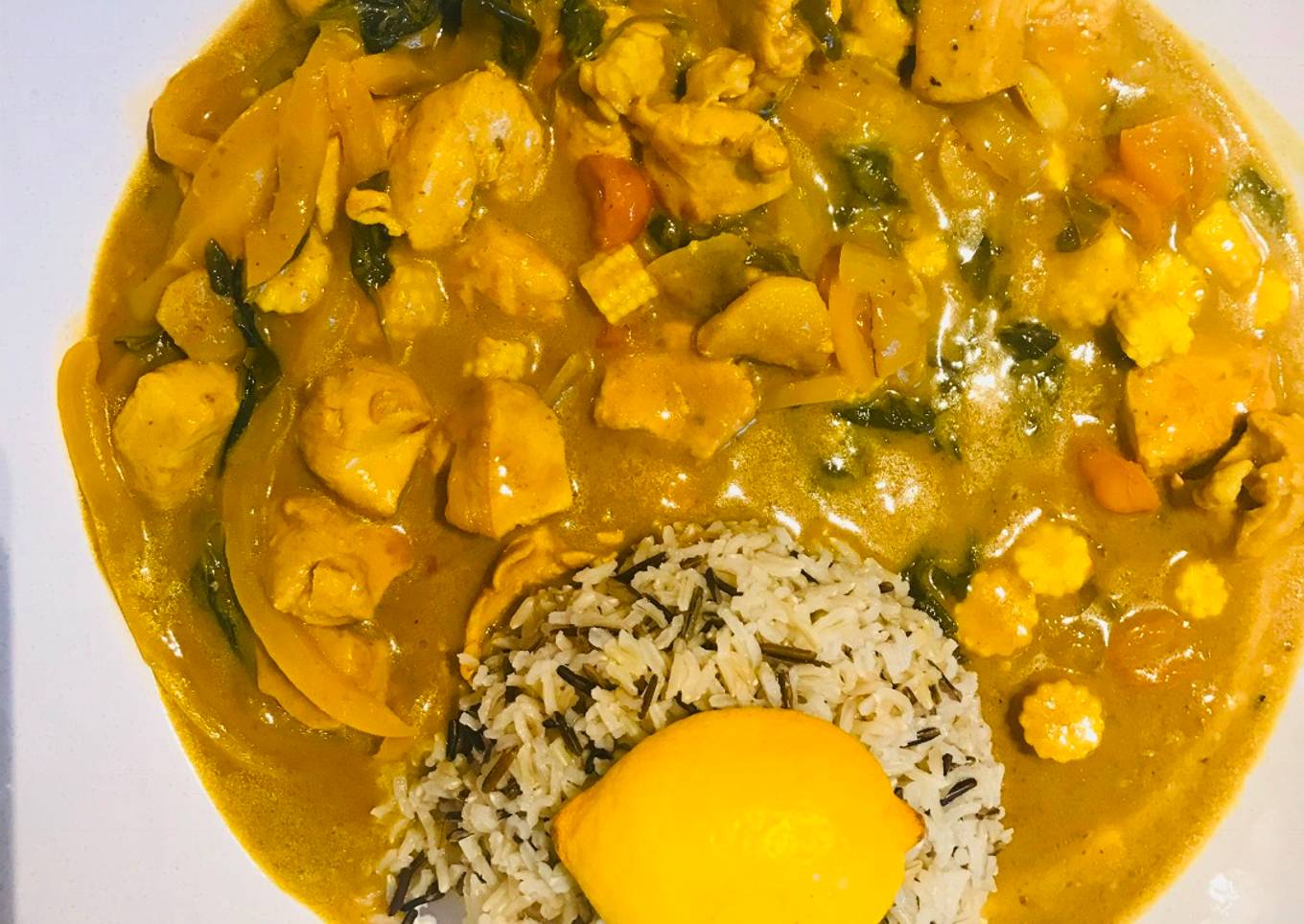 Yellow Thai chicken curry