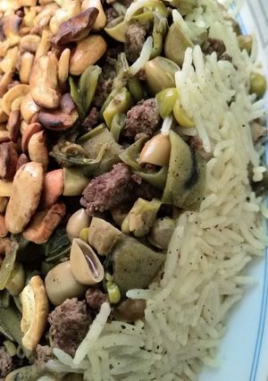 صورة لوصفة مقلوبة الفول الأخضر
