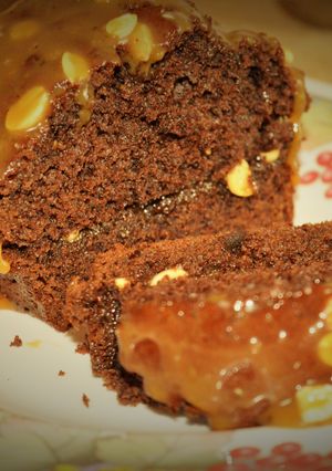 A picture of Snickers Chocolate Cake.