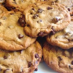 A picture of Chocolate chip cookies .