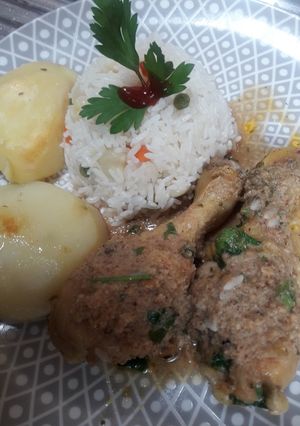 Una foto de Pollo con maní
