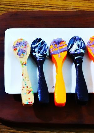 A picture of Chocolate spoons.