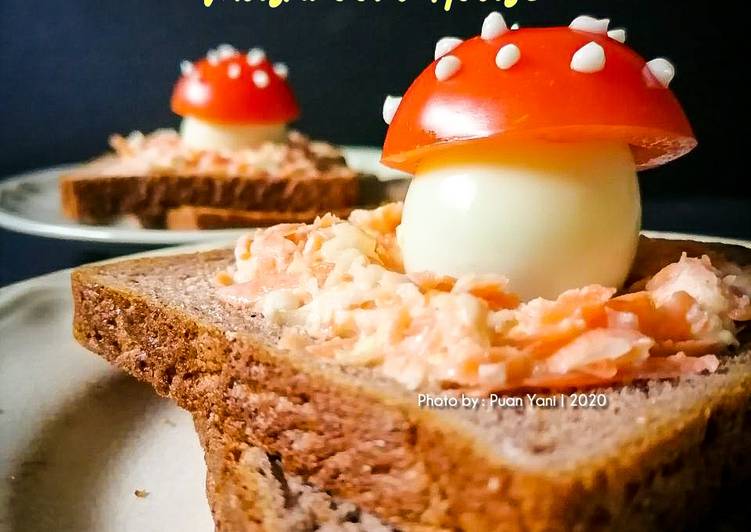 Resepi:  Hard Boiled Egg ~Home Sweet Home~ Mushroom House  Enak