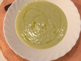 Puré de calabacín con caserio