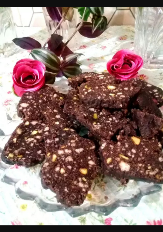 عکسی از دستور شکلات مغزدار یخچالی🍬🍫