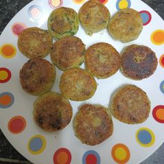 A picture of Green Peas & Aloo Tikki.