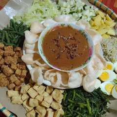 A picture of Gado-gado.
